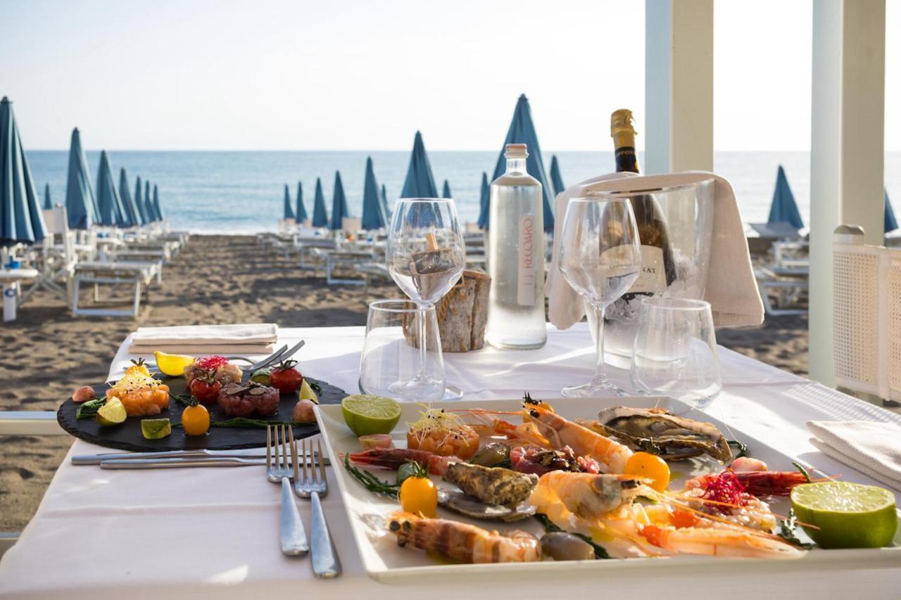 Hotel Stella Marina マリーナ・ディ・チェーチナ エクステリア 写真