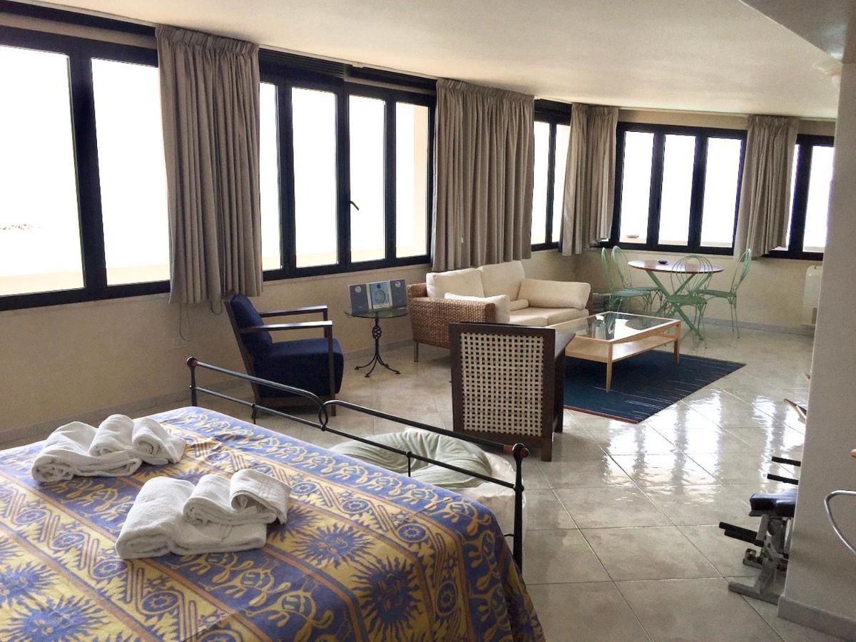 Hotel Stella Marina マリーナ・ディ・チェーチナ エクステリア 写真