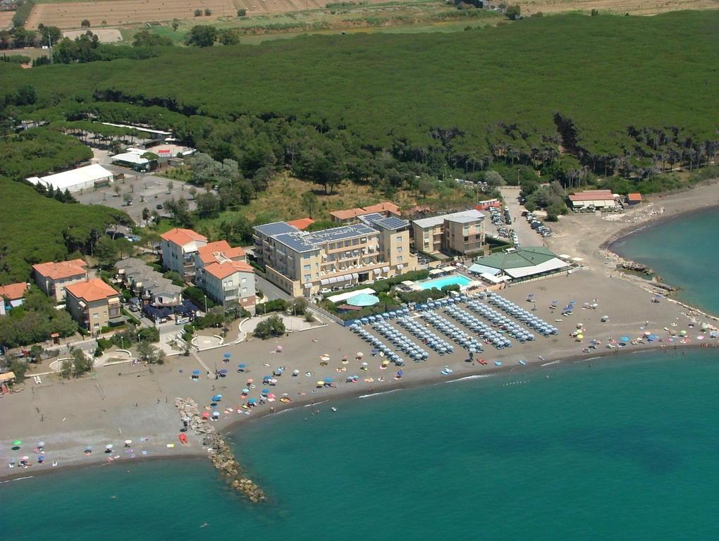 Hotel Stella Marina マリーナ・ディ・チェーチナ エクステリア 写真