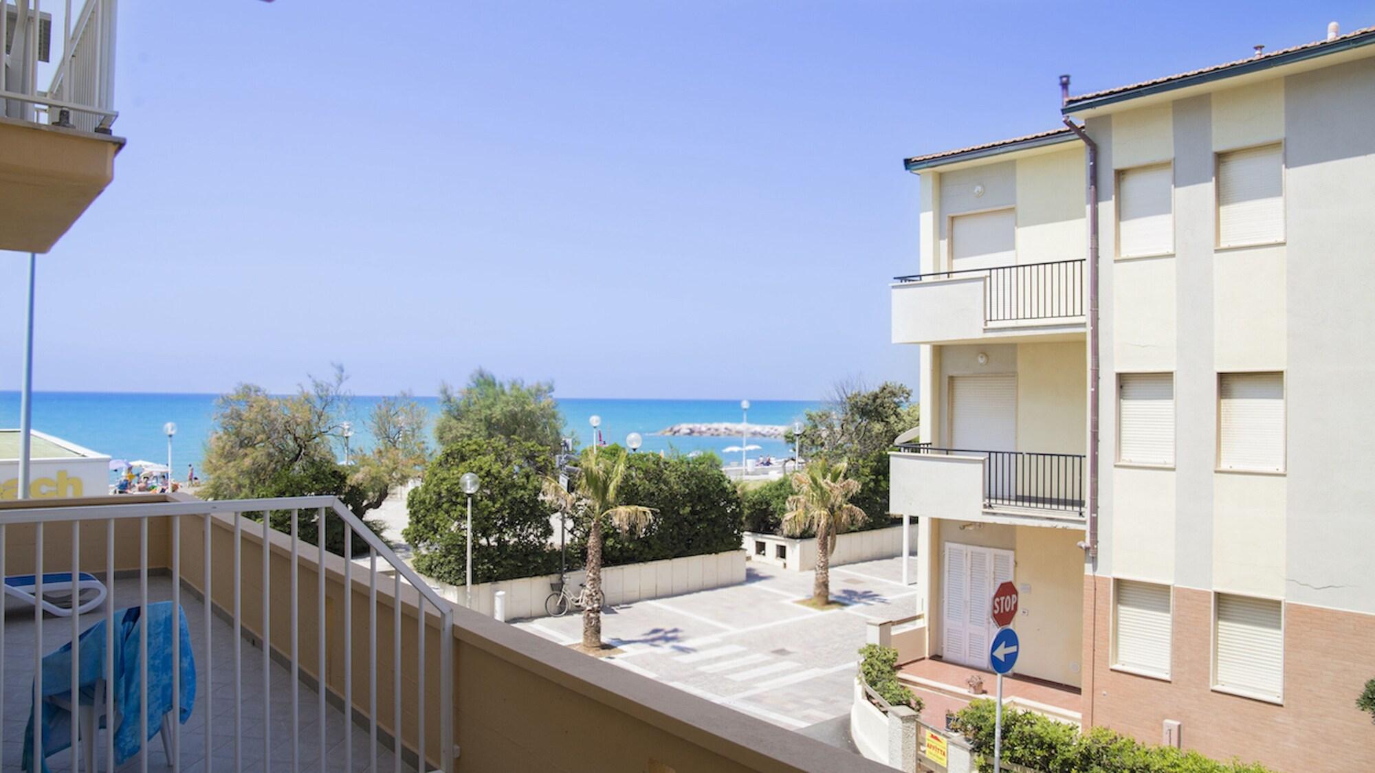Hotel Stella Marina マリーナ・ディ・チェーチナ エクステリア 写真