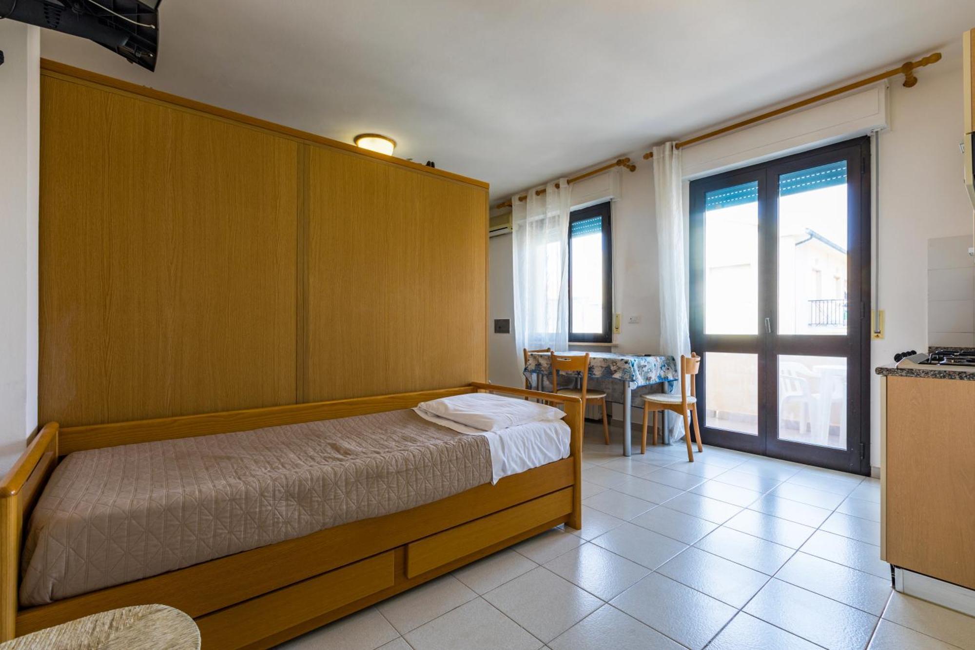 Hotel Stella Marina マリーナ・ディ・チェーチナ エクステリア 写真