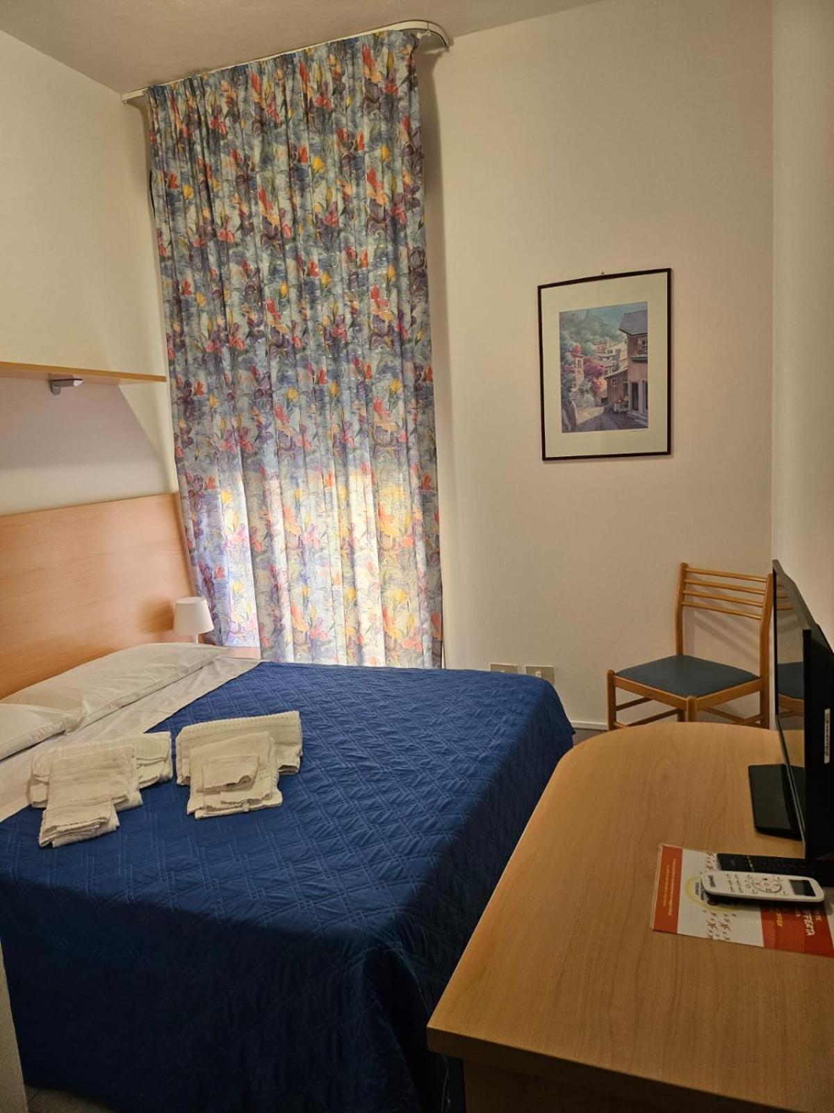 Hotel Stella Marina マリーナ・ディ・チェーチナ エクステリア 写真