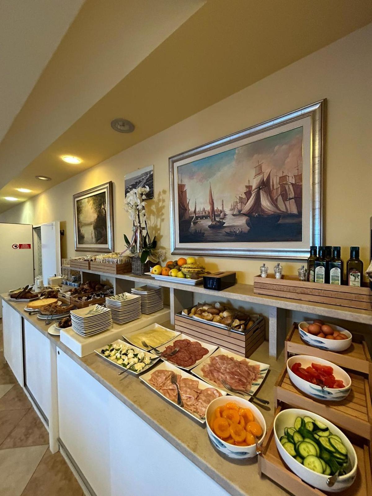 Hotel Stella Marina マリーナ・ディ・チェーチナ エクステリア 写真