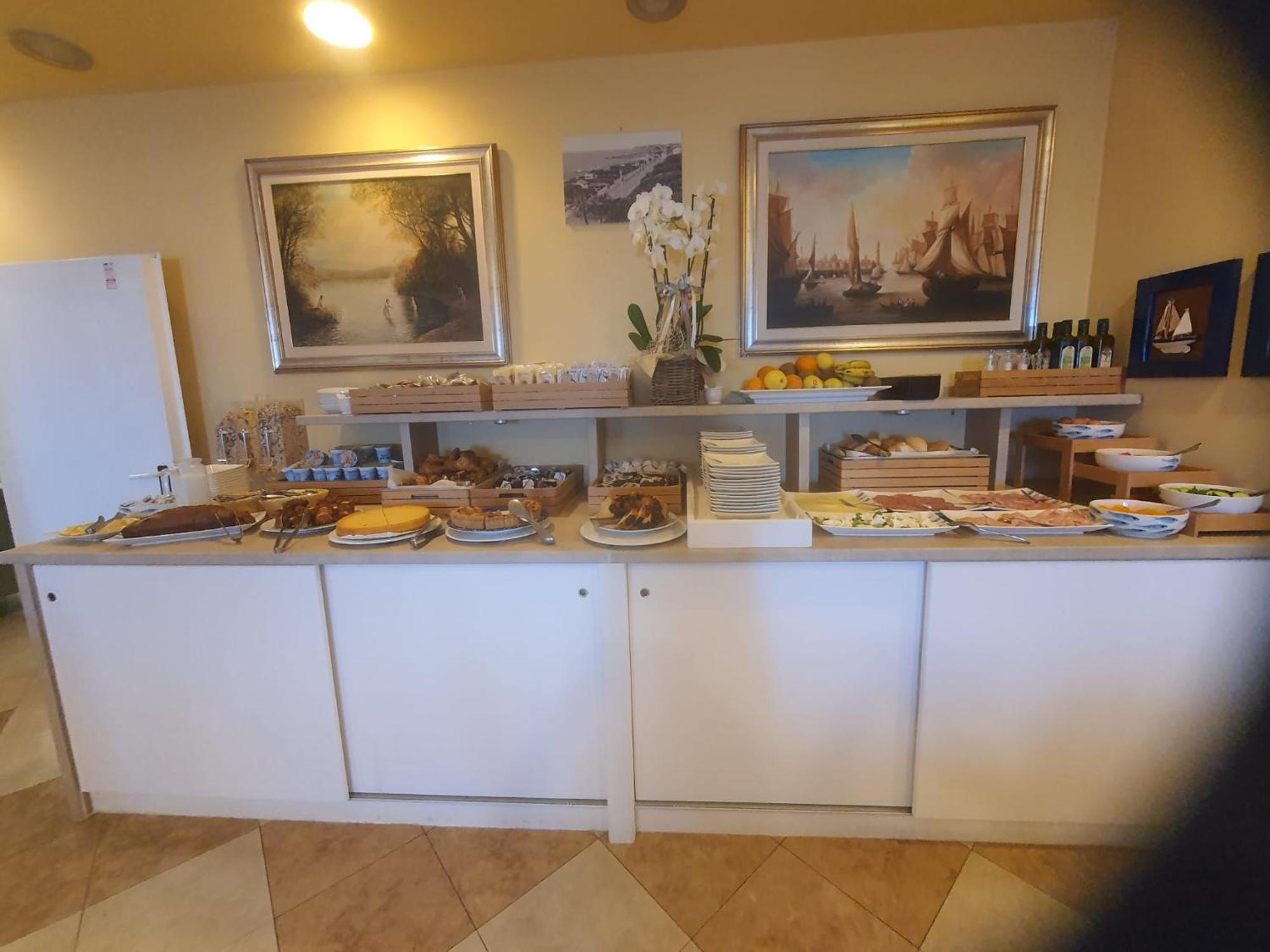 Hotel Stella Marina マリーナ・ディ・チェーチナ エクステリア 写真